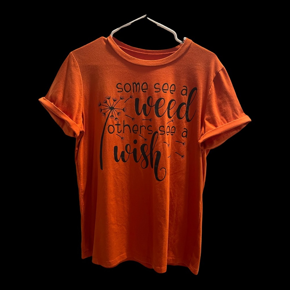 Orange t-shirt great condition